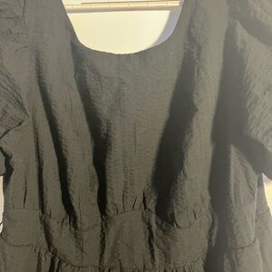 Retro Chic Black Textured Garment